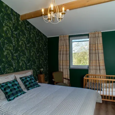 Les Auges Nyaraló *